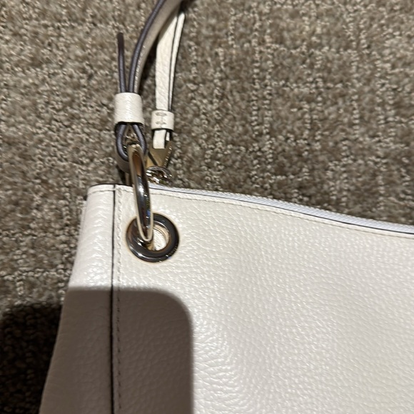 Kate Spade white pebbled leather shoulder bag - Picture 8 of 12